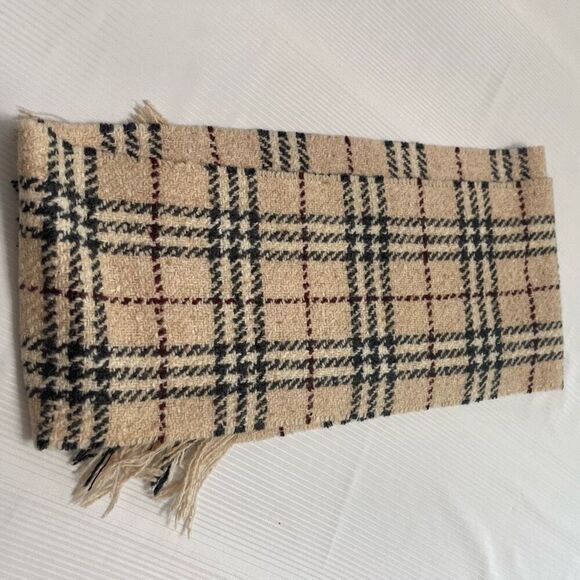 Burberry London Merino Wool Nova Check Plaid Scarf - Picture 8 of 8